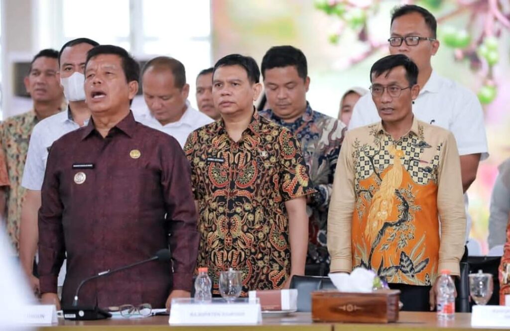Bupati Simalungun Ikuti RDP Penyelamatan Keuangan Kekayaan NegaraDaerah Di Prov. Sumut. 