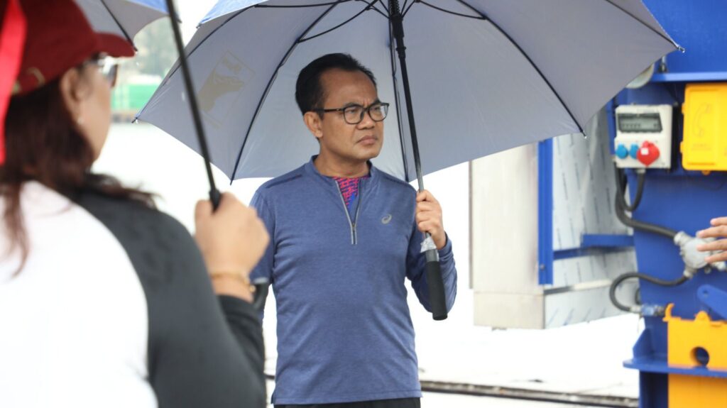 Sekretaris Menteri Koordinator (Sesmenko) Bidang Perekonomian sekaligus Ketua Dewan Pengawas BP Batam, Susiwijono Moegiarso, melakukan kunjungan ke Pelabuhan Batu Ampar pada Jumat (30/6/2023)