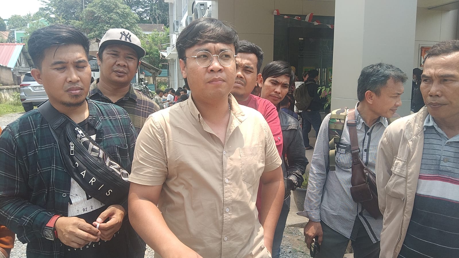 Kuasa Hukum dan Pekerja yang di PHK Sepihak PT.SMOE Indonesia.