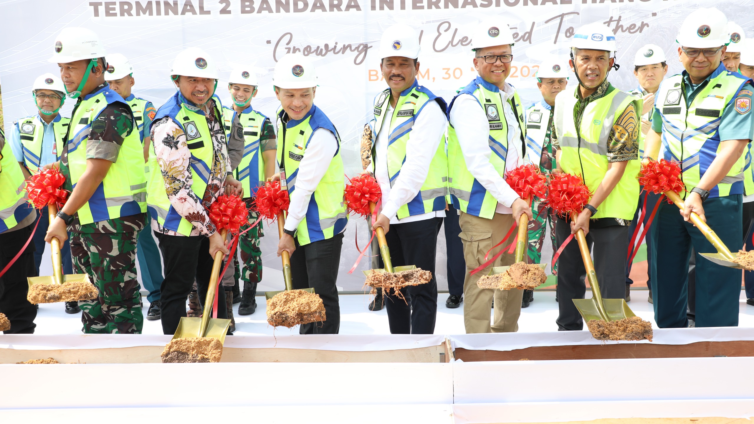 Batam Groundbreaking Terminal II Bandara Internasional Hang Nadim, Target Selesai Pada 2026