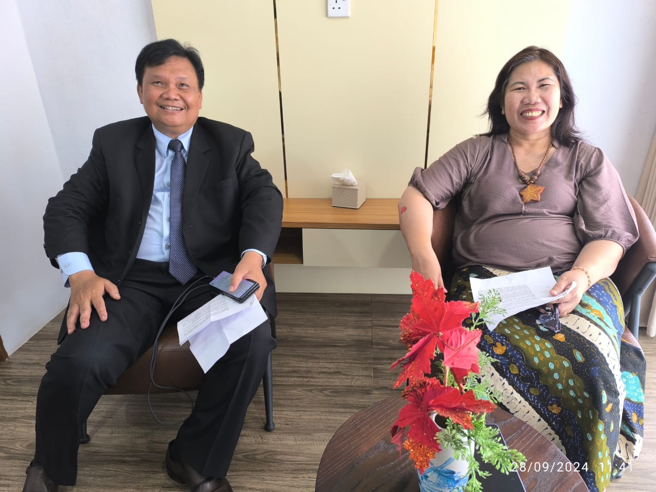 Prof.DR.Golrida K.Purba dan DR.Emrus Sihombing.