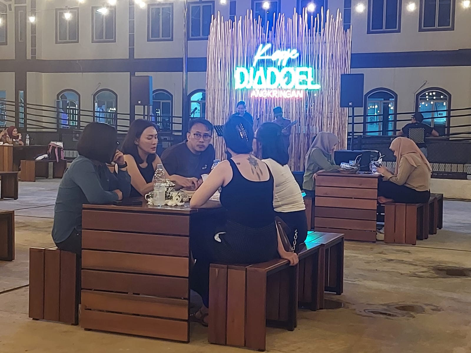 Kopje Djadoel Angkringan, Jadi Tempat Nongkrong Baru di Batamcentre