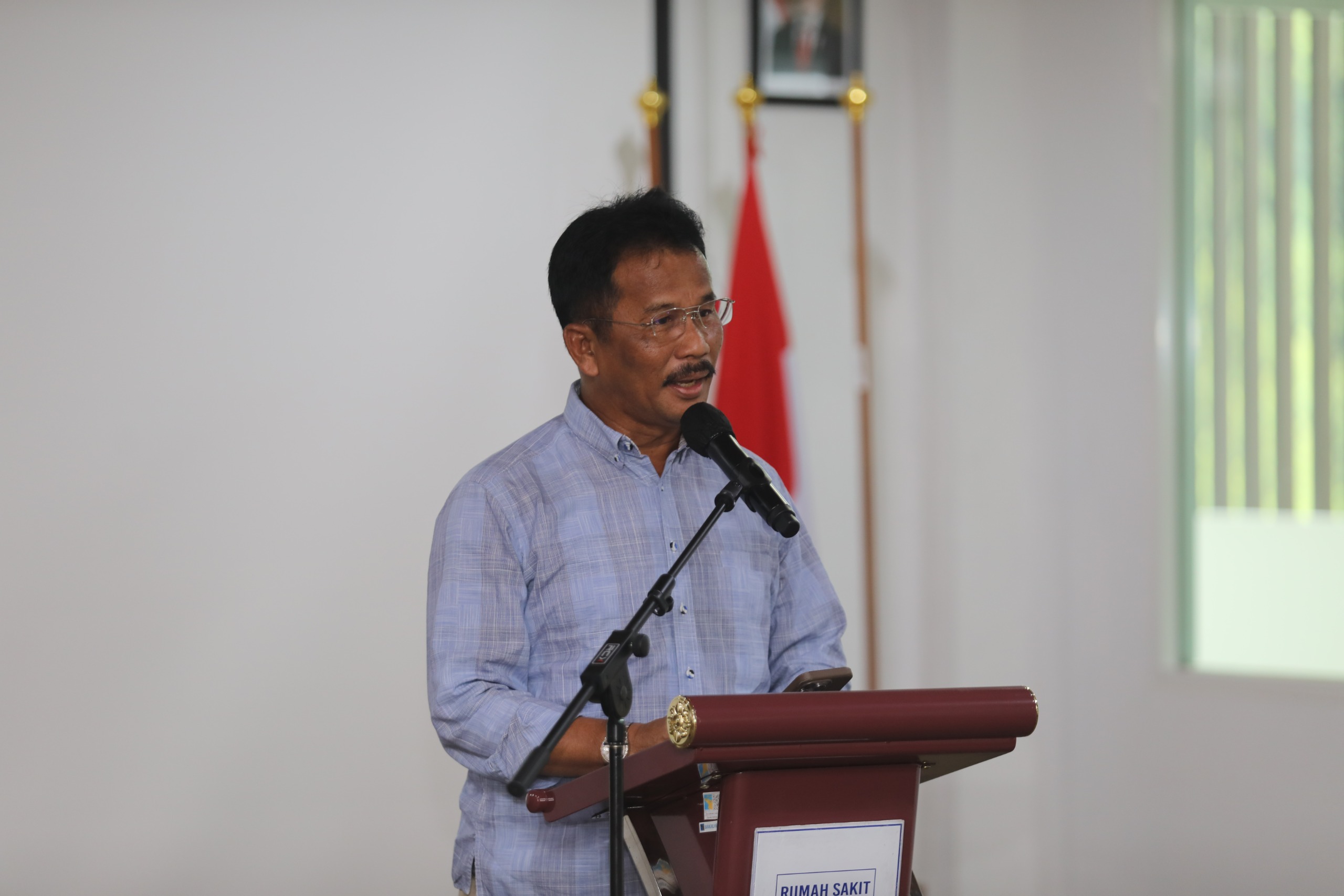 RSBP Batam Berikan Penghargaan kepada Pegawai Berprestasi