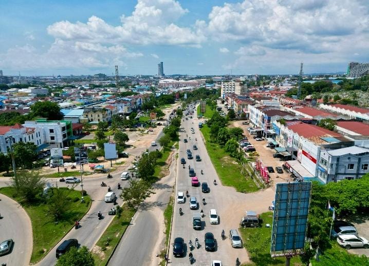 Kepala BP Batam dan Wakil Kepala BP Tinjau Kondisi Jalan Laksamana Bintan dan Jalan Raja Isa