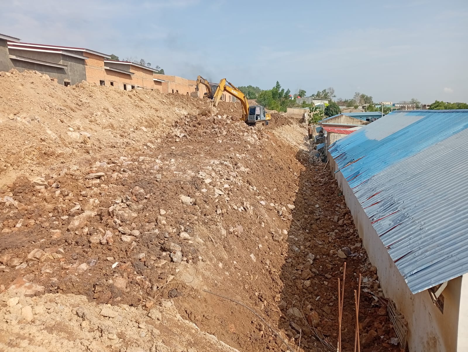 Pengembang Pastikan PBG Lengkap, Ambruknya DPT di Kemuning City Disebut Akibat Faktor Cuaca