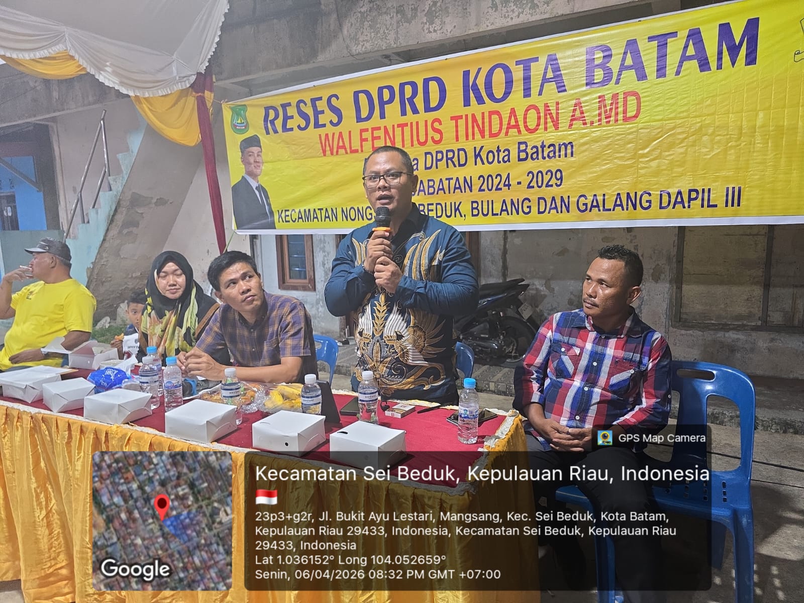 Rahmat Purba, Ketua RT 02 RW 11 menyampaikan Aspirasi Warganya.