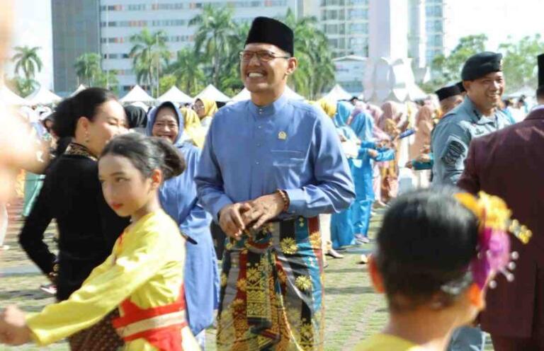 Pimpinan DPRD Kota Batam Hadiri Upacara Hardiknas 2026, Tekankan Pentingnya Pendidikan Berkualitas