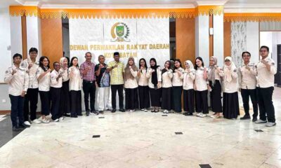 Terima Audiensi Mahasiswa Kedokteran Uniba, Wakil Ketua III DPRD Kota Batam Dukung Kegiatan Fogging Cegah Penyebaran DBD