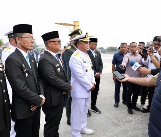 Amsakar Ikuti Upacara HUT ke-81 TNI, Perkuat Sinergi Jaga Keamanan dan Percepat Pembangunan
